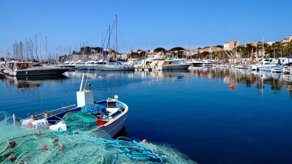 Studio Avec Parking Tout A Pied Et Calme Bandol Bagian luar foto