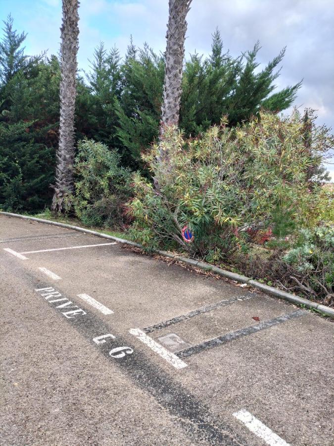 Studio Avec Parking Tout A Pied Et Calme Bandol Bagian luar foto