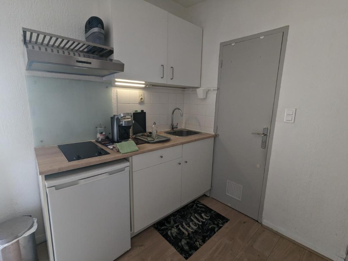 Studio Avec Parking Tout A Pied Et Calme Bandol Bagian luar foto