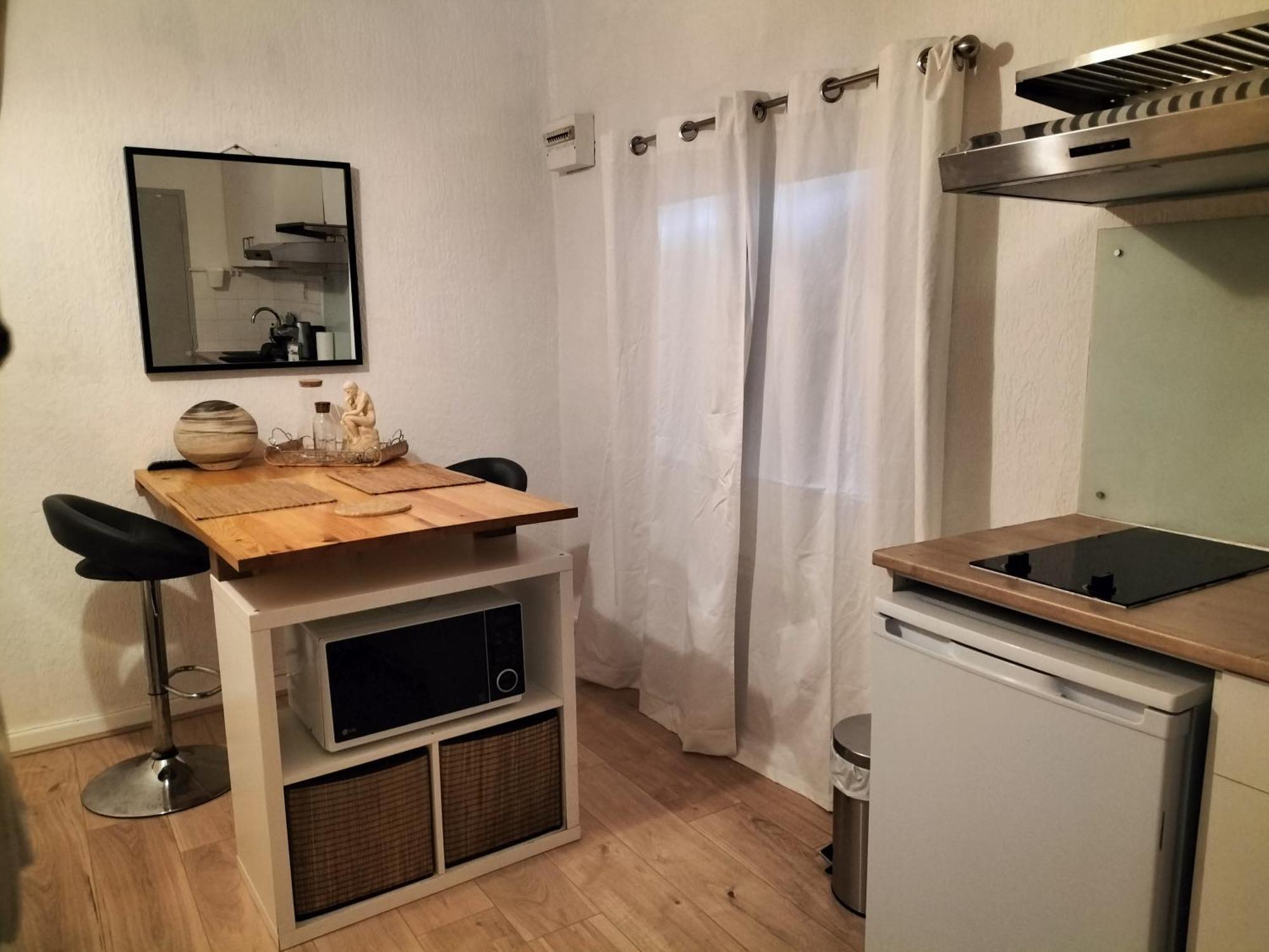 Studio Avec Parking Tout A Pied Et Calme Bandol Bagian luar foto